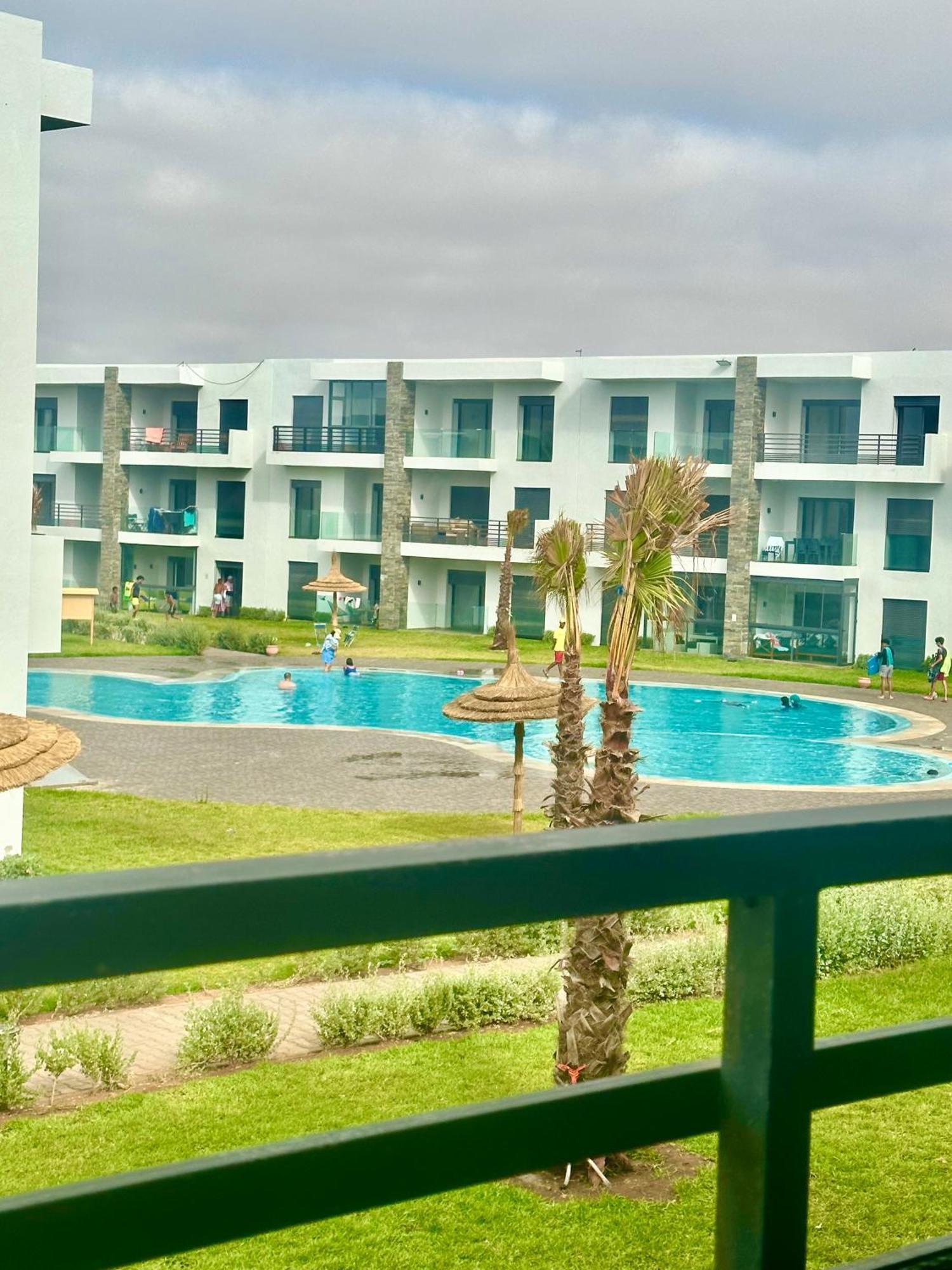 Appartement Cozy Avec Piscine ซิดิ ราฮาล ภายนอก รูปภาพ